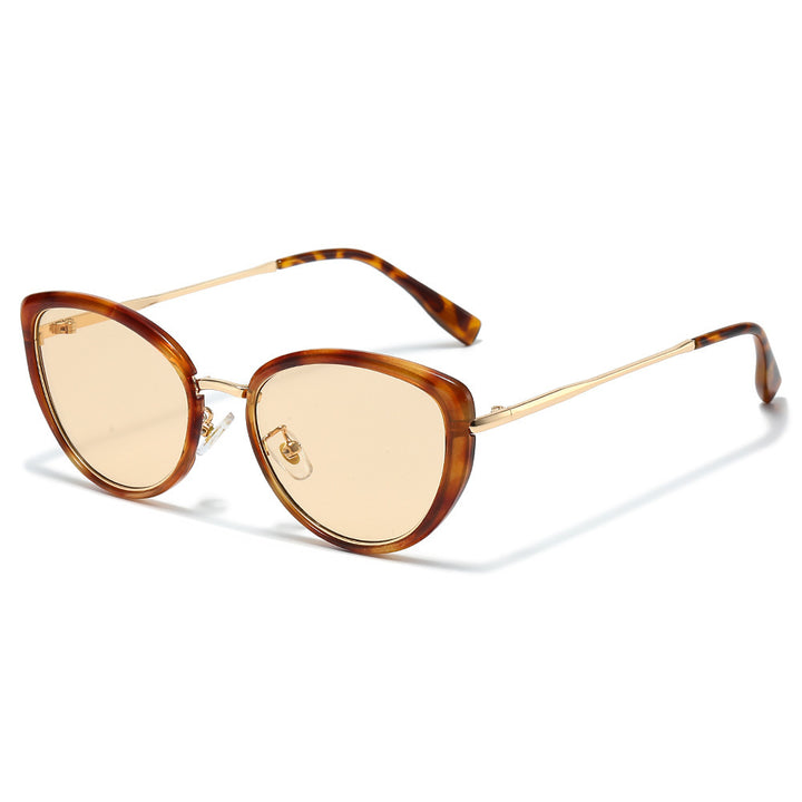 Fashion-Forward Cat-Eye Sunglasses with Trendy Tortoiseshell Frame Kalsten