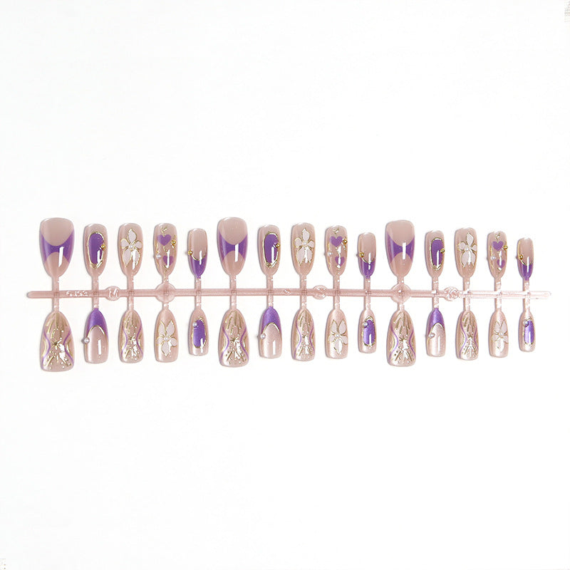 Elegant artificial nails with floral design and color accents Kalsten
