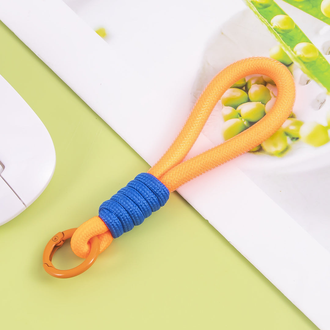 Versatile Paracord Keychain Holder Kalsten
