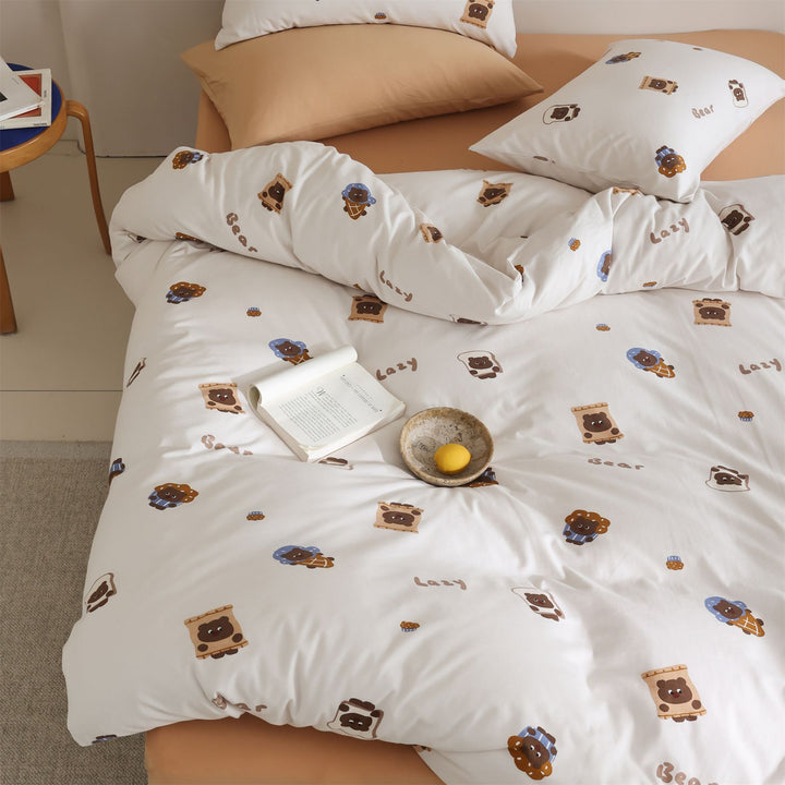 Reversible duvet cover and pillowcase set made of cotton satin with teddy bear and moon print