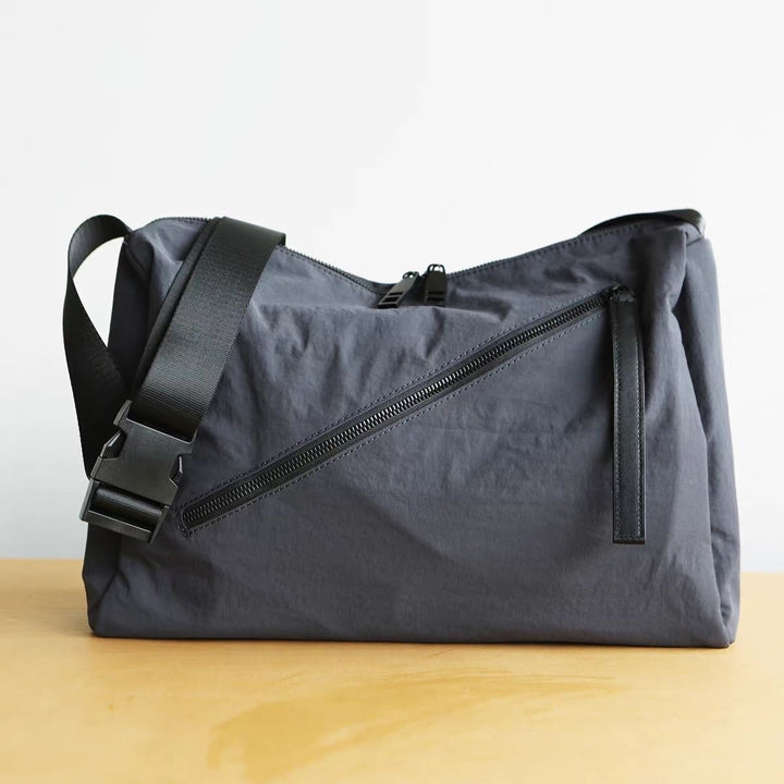Fashionable Shoulder Bag with Innovative Compartment System Kalsten