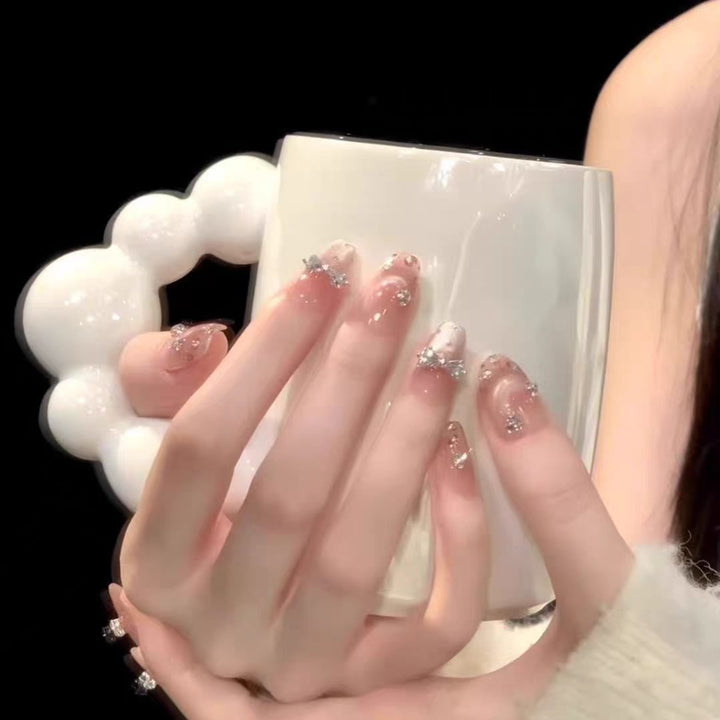 Glamorous Press-On Nail Set with Glittering Holographic Accent Kalsten