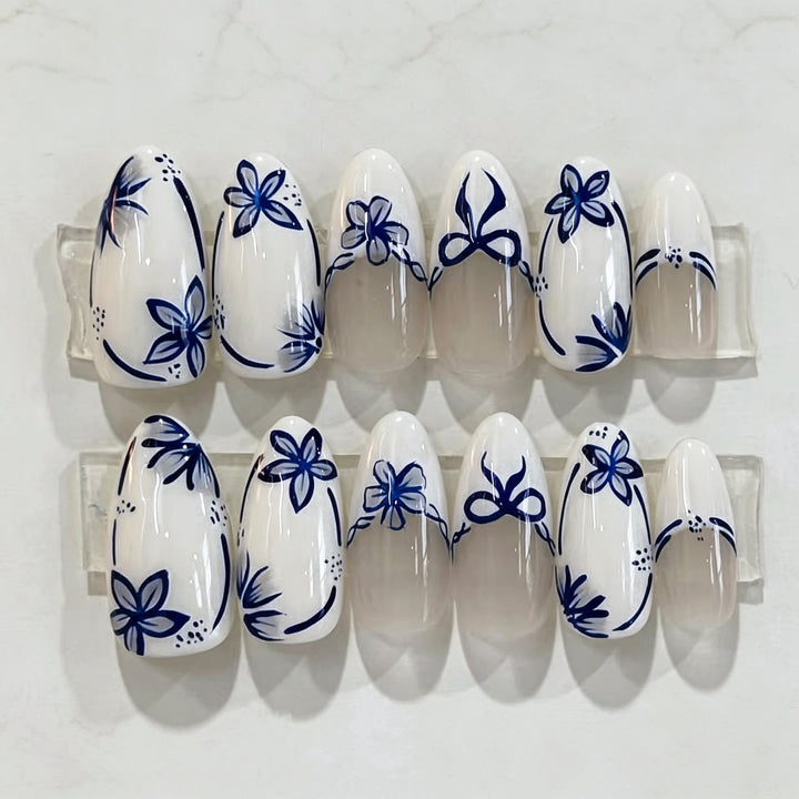 Floral Design Nail Art Kalsten
