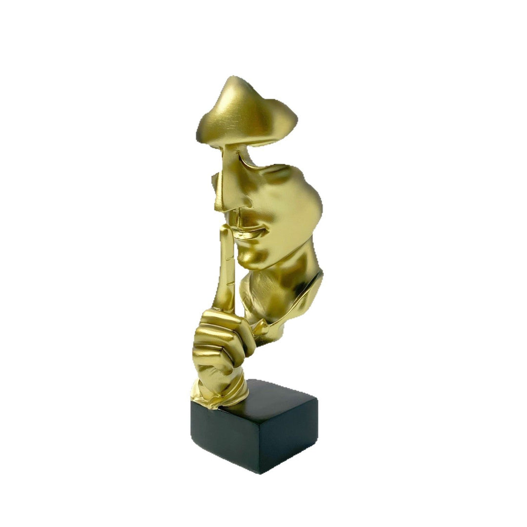 Artful figure with shield motif Kalsten