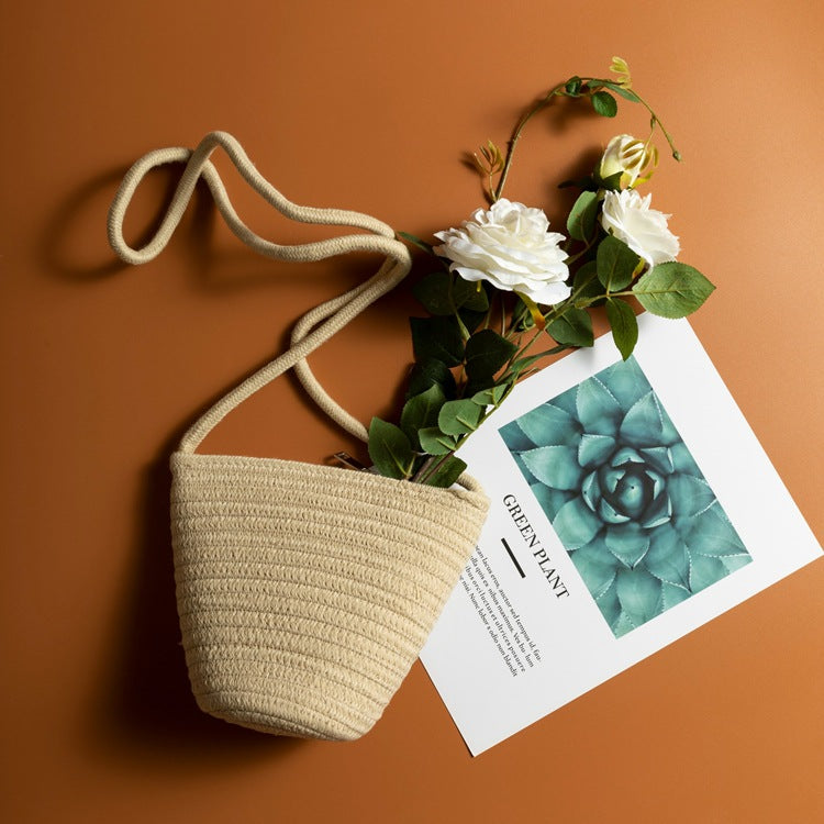 Hand-knotted handbag with stylish textile mix Kalsten