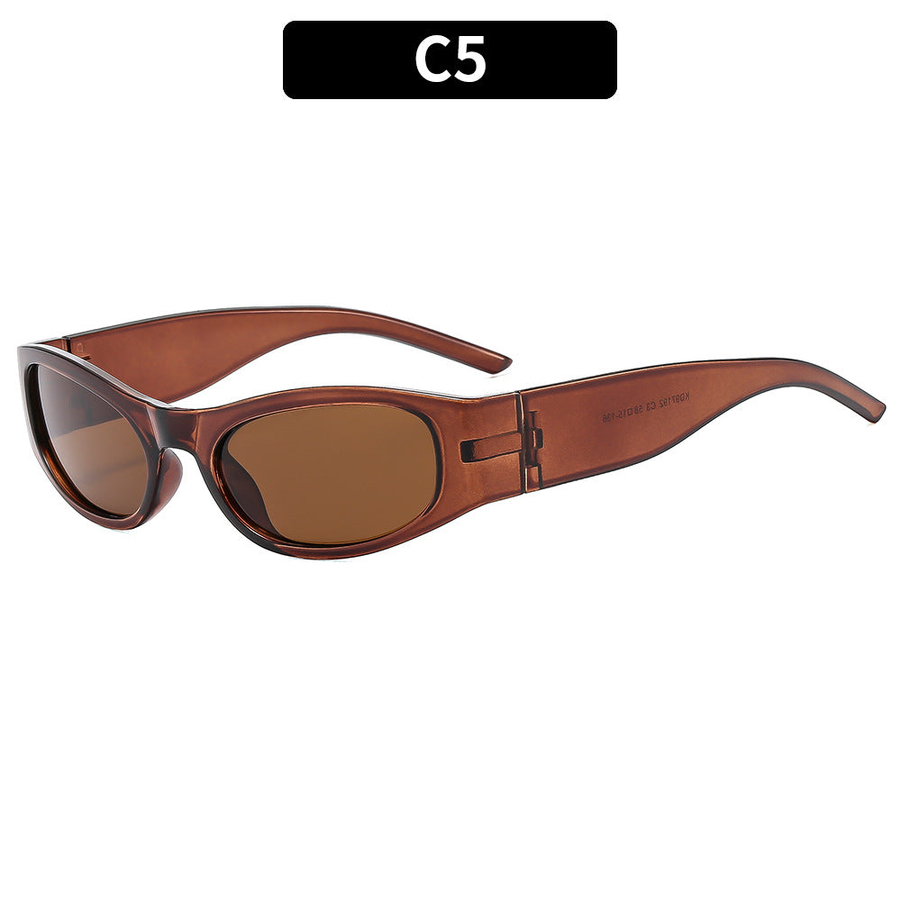 Fashion-Forward Sleek Cat-Eye Sunglasses