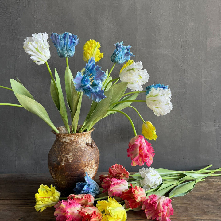Lifelike Floral Accent
