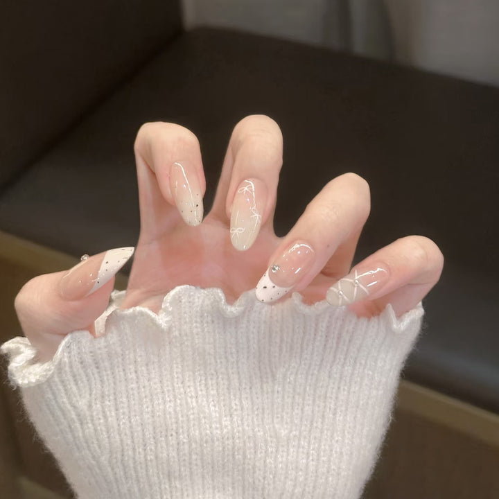 Handmade Decorative Press-On Nail Set Kalsten