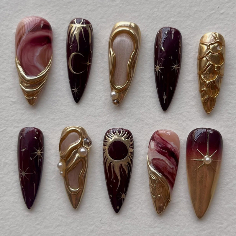 Decorative Press-On Nail Art Set with Glamorous Gold Accents kalsten