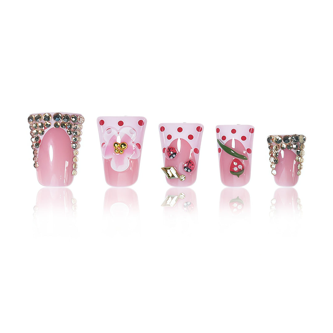 Artistic Nail Design Kalsten