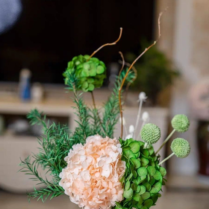 Elegant Floral Decor Arrangement for Stylish Spaces