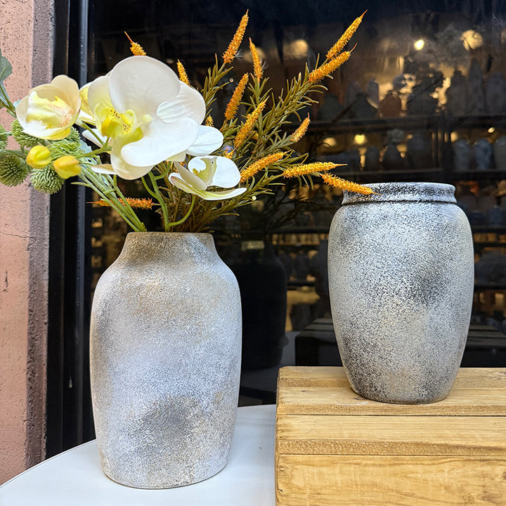 Elegant Ceramic Vase Kalsten