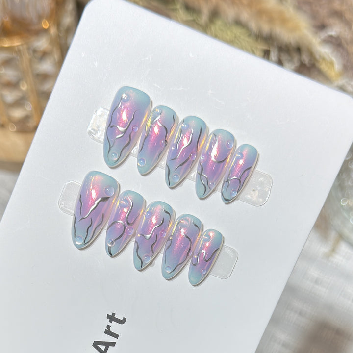 Iridescent Press-On Nail Set Kalsten