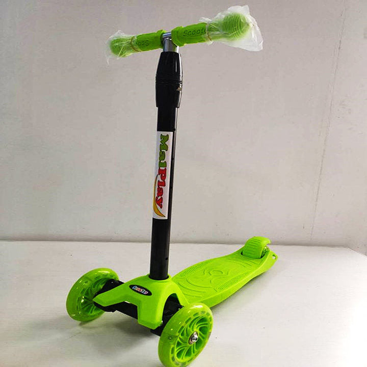 Tri-Wheel Stability Scooter Kalsten