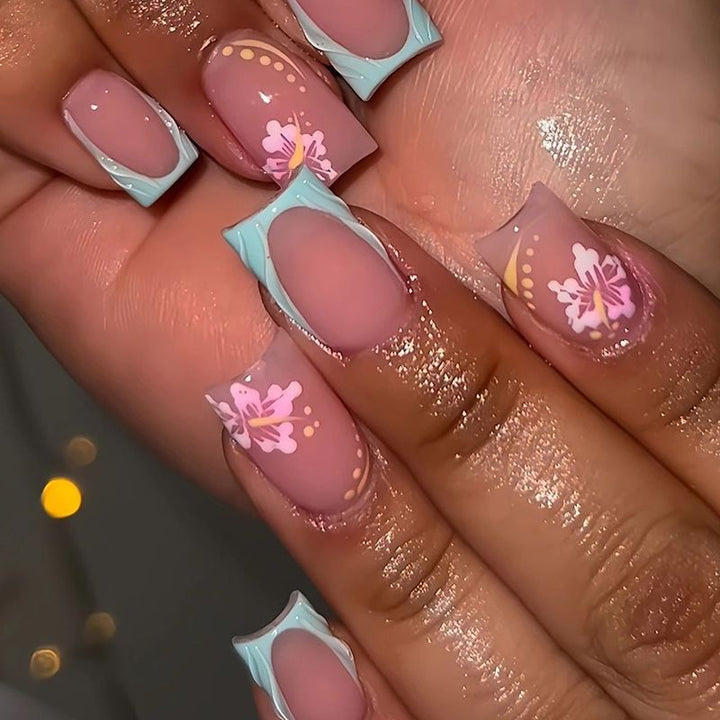 Artificial nail set with floral motifs and shiny accents Kalsten