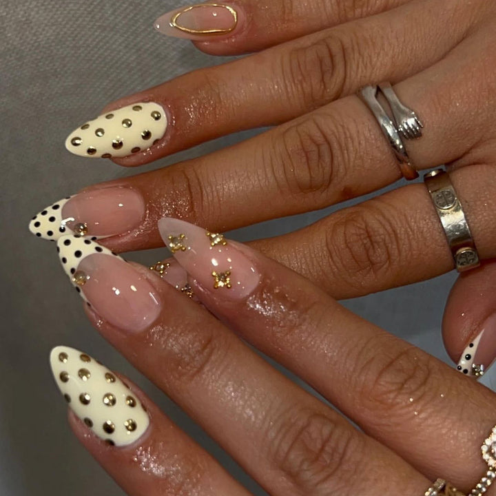 Elegant 3D Decorative Nail Enhancements Kalsten