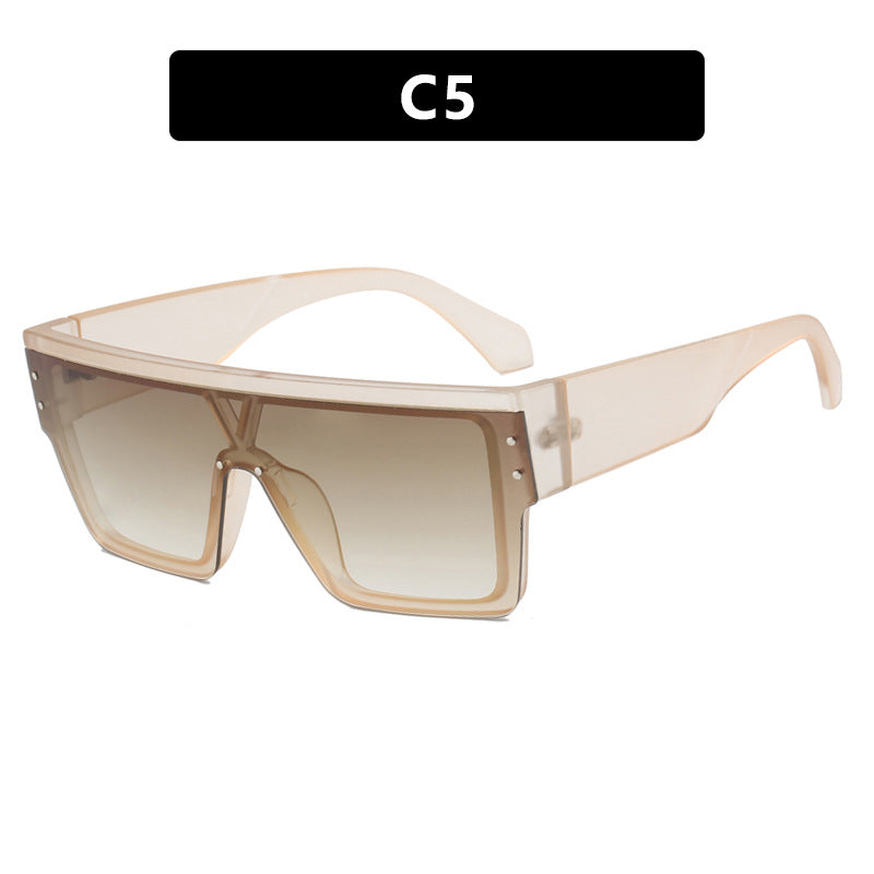 Women's fashionable sunglasses with oversized design and protective UV filter Kalsten
