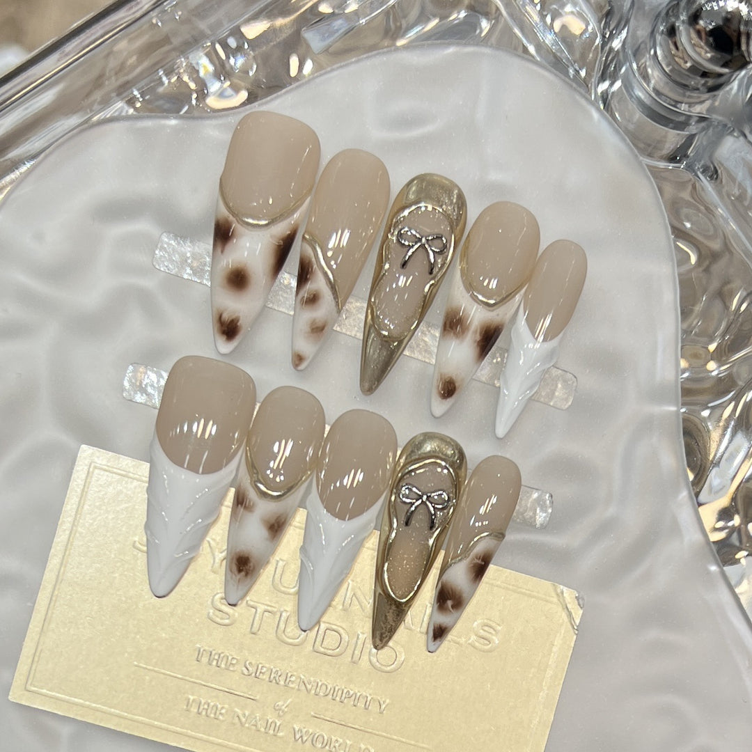 Decorative Stiletto Press-On Nail Art Set with Unique Design Elements Kalsten
