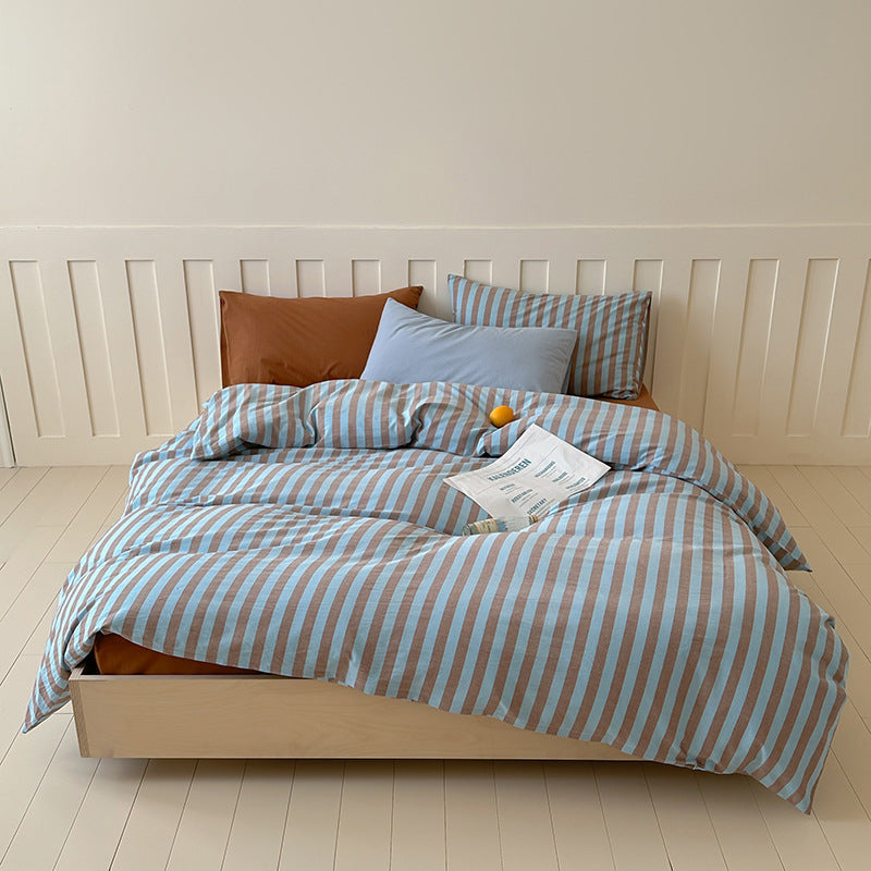 Striped cotton bedding set with duvet cover and pillowcases