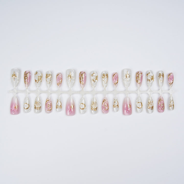 Artificial nail set with filigree golden accents Kalsten