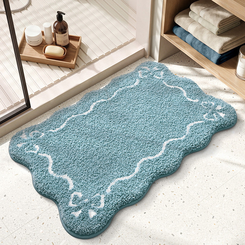 Plush Scalloped Edge Bathroom Mat