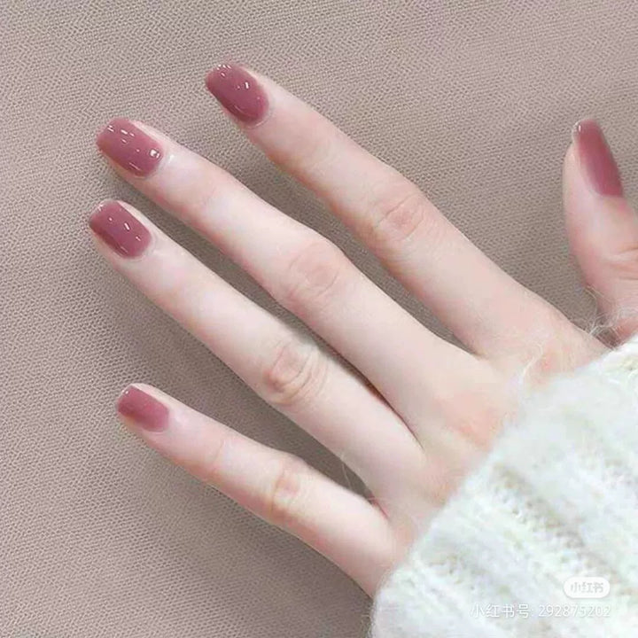 Glossy Press-On Nail Art with Elegant Finish Kalsten