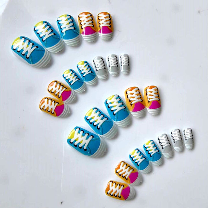 Artificial nails in sneaker design Kalsten