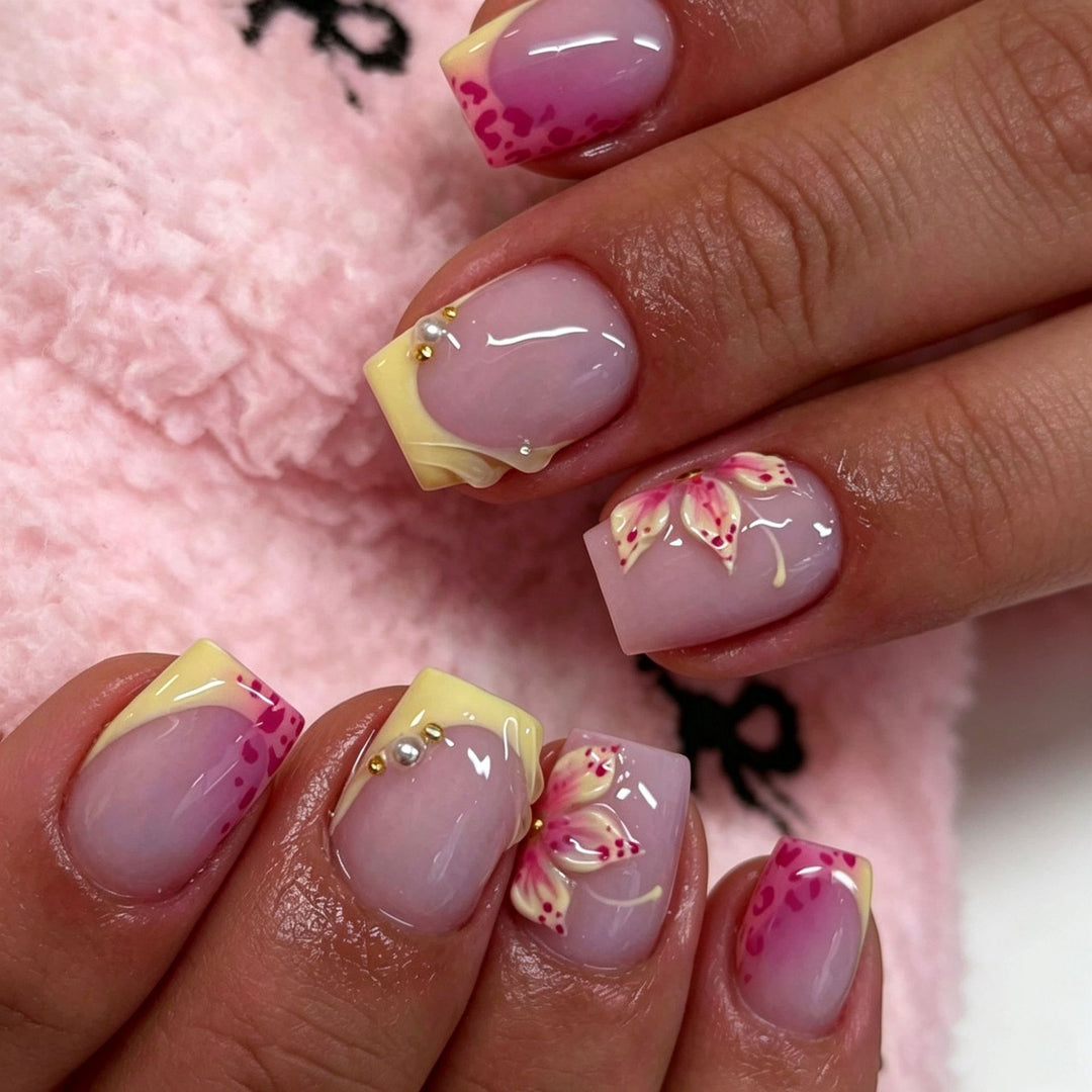 Elegant Press-On Nail Tips with Decorative Bow Kalsten