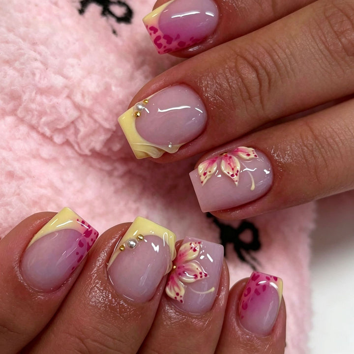 Elegant Press-On Nail Tips with Decorative Bow Kalsten
