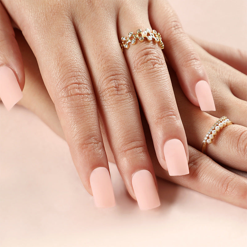 Artificial nails in elegant matte finish Kalsten