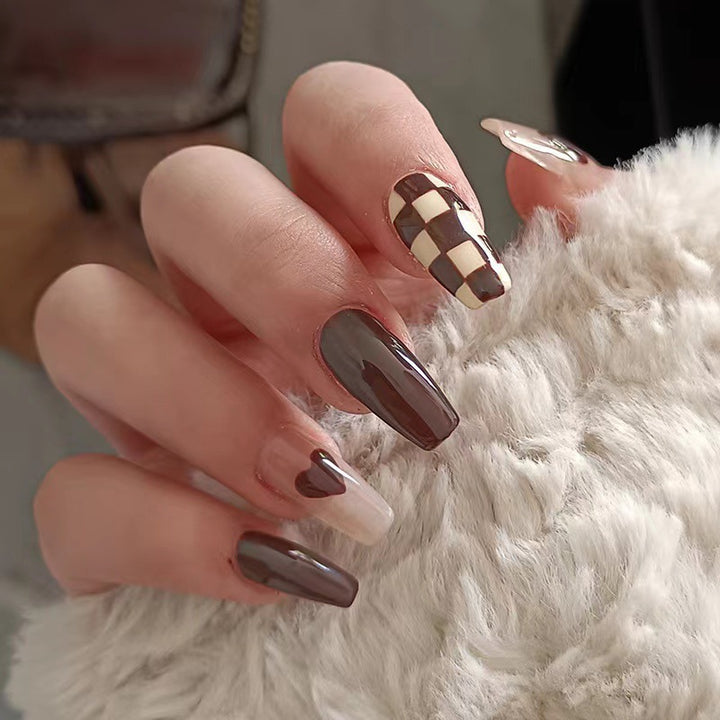 Artistic Checkered Nail Art Kalsten