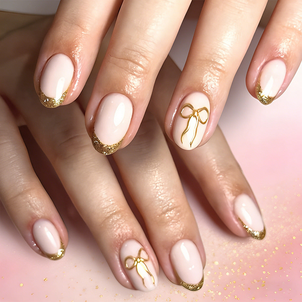 Elegant Gold-Trimmed Press-On Nail Art Kalsten
