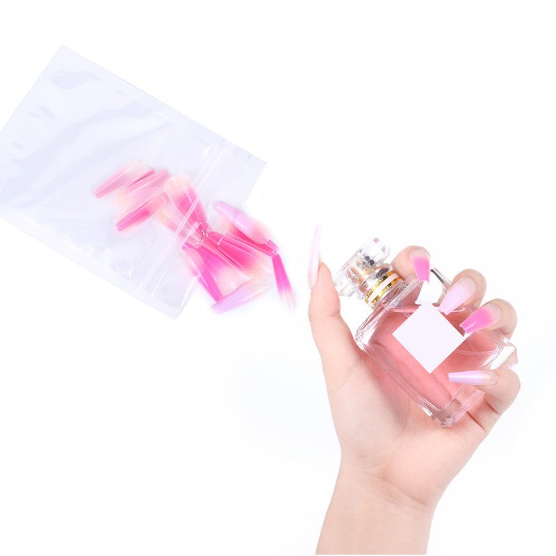 Artificial nails in elegant stiletto design Kalsten