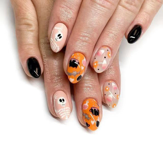 Artistic Halloween-Themed Nail Art Kit