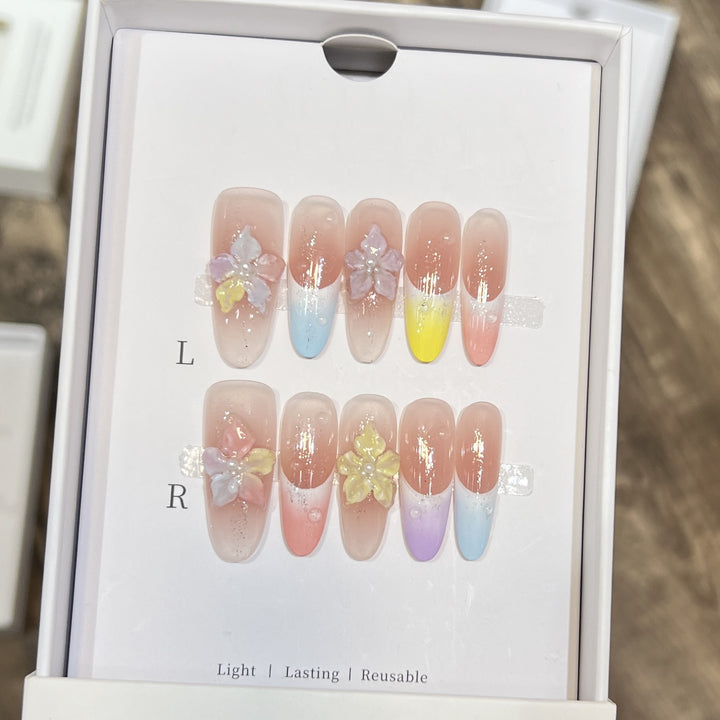 Floral-Inspired Artistic Press-On Nail Set Kalsten