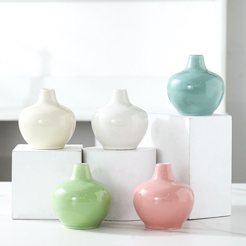 Elegant Ceramic Flower Bud Vase Kalsten