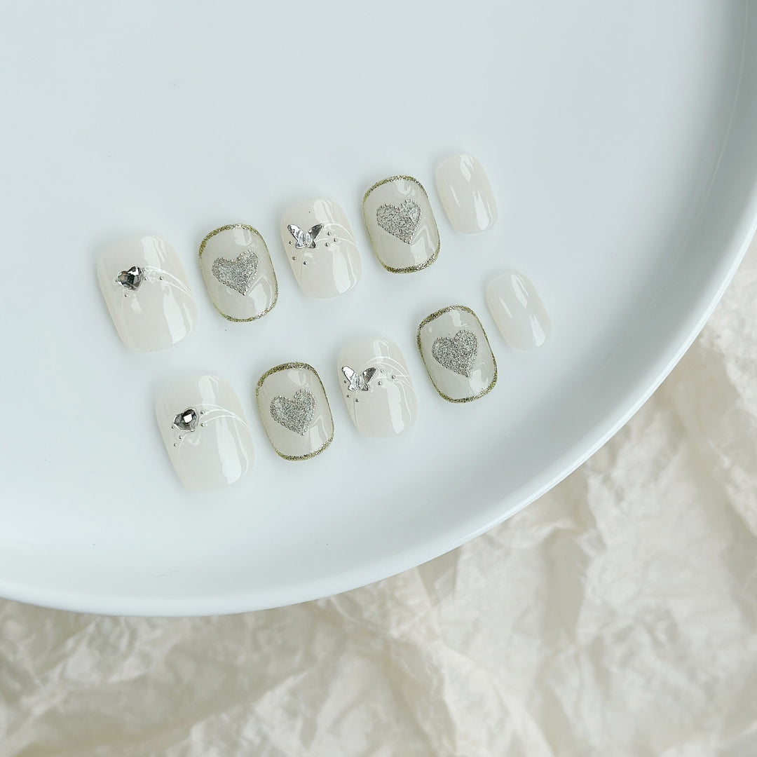 Butterfly-Embellished Press-On Nail Set