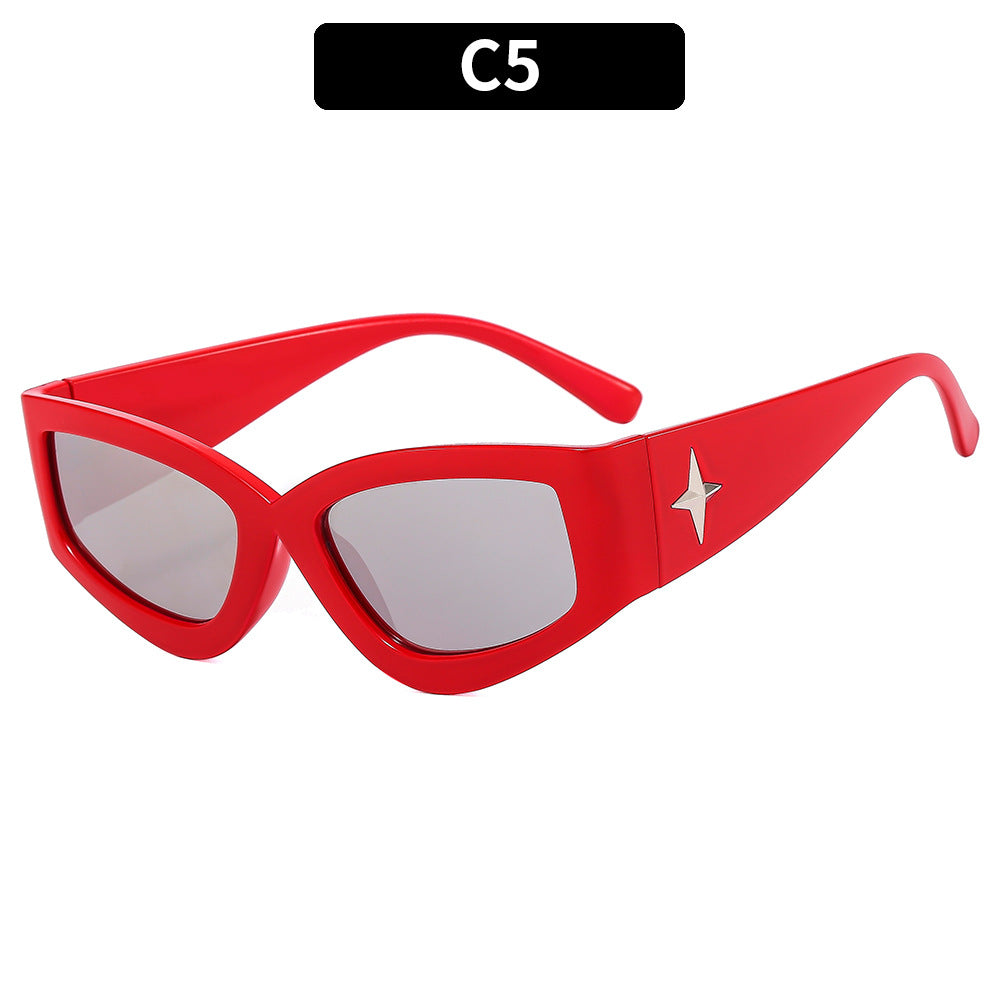 Chic Cat-Eye Sunglasses with Elegant Star Detail