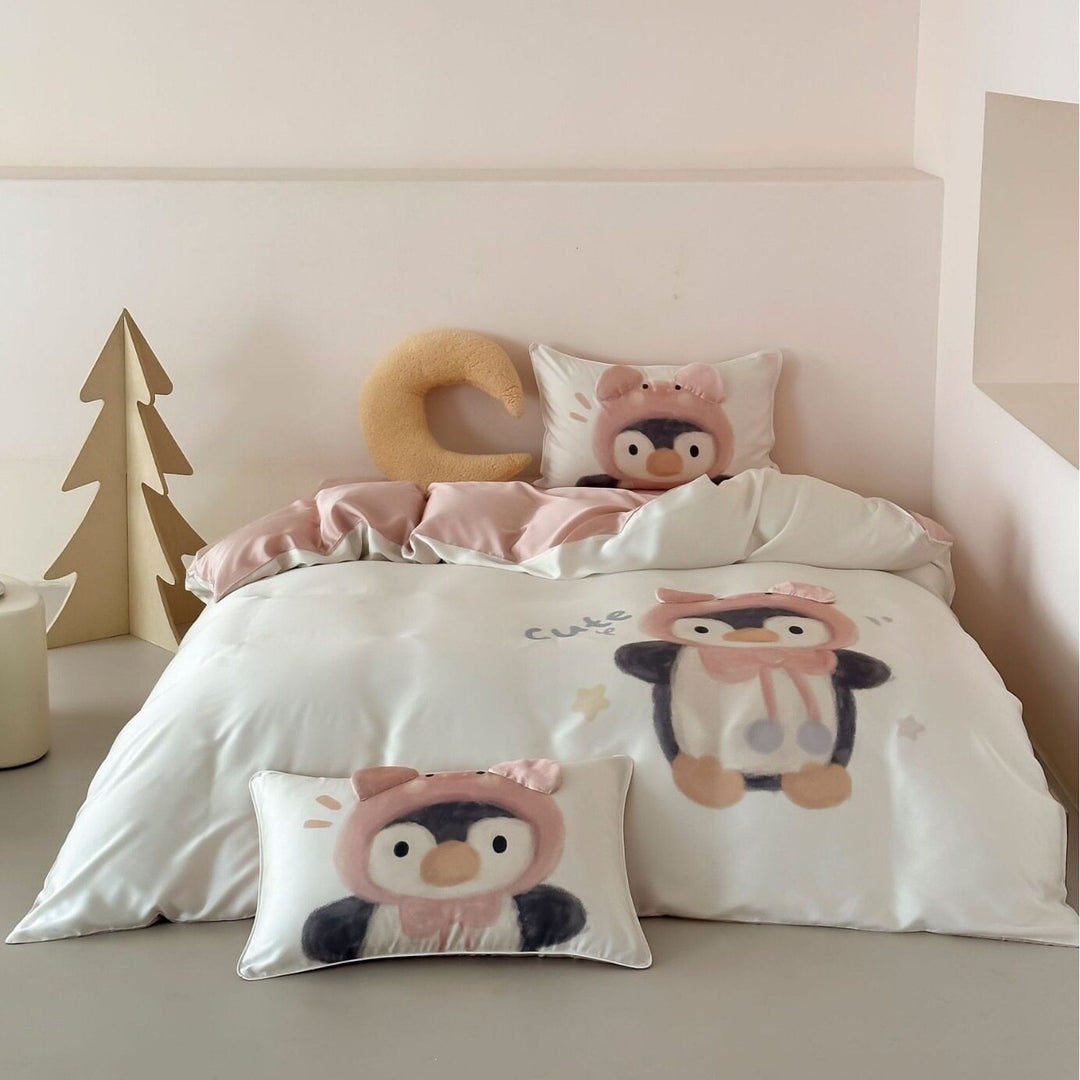 Child bedding set with cute penguin design made of soft cotton satin and extra soft pillow