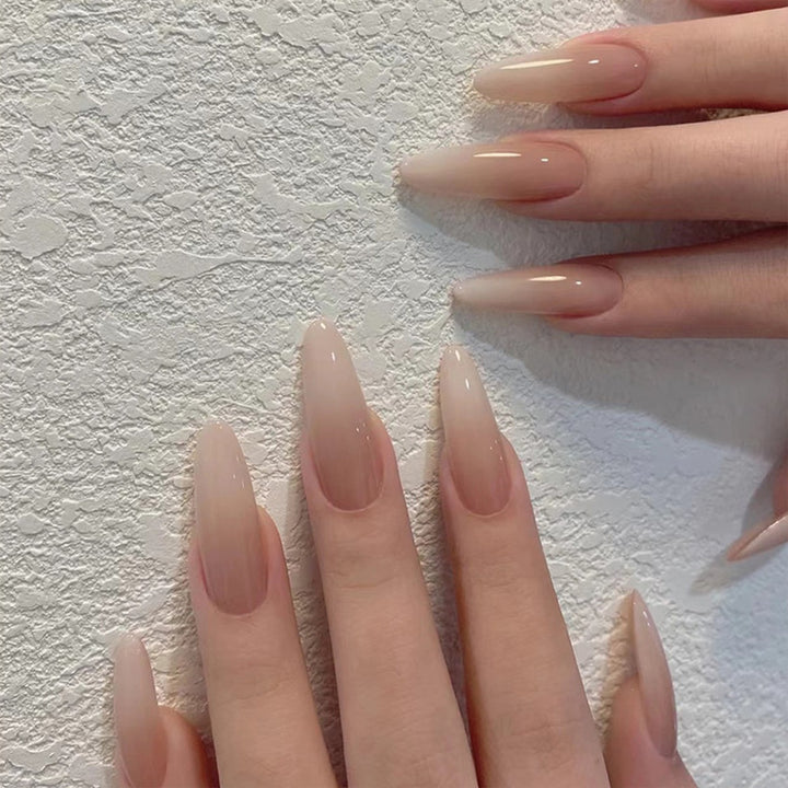 Artificial nail tips with elegant shape Kalsten