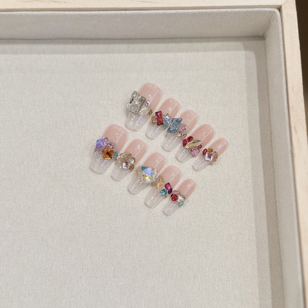 Artisanal Decorative Press-On Nail Set