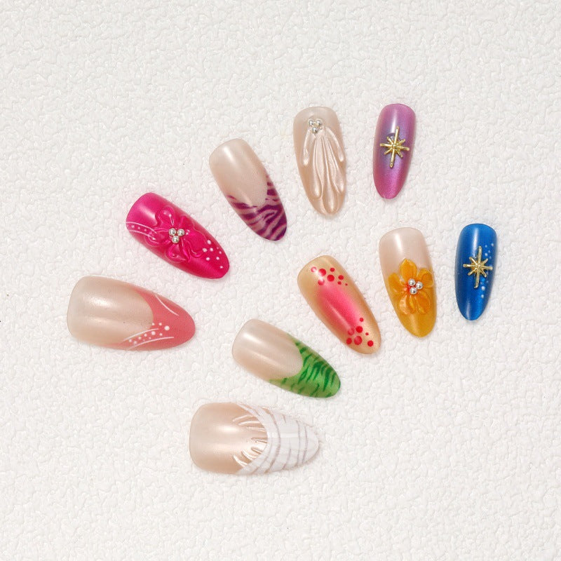 Nail Art Set with Floral and Glittering Accents Kalsten