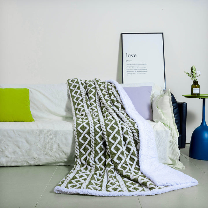 Women Cozy Reversible Blanket with Geometric Pattern Kalsten