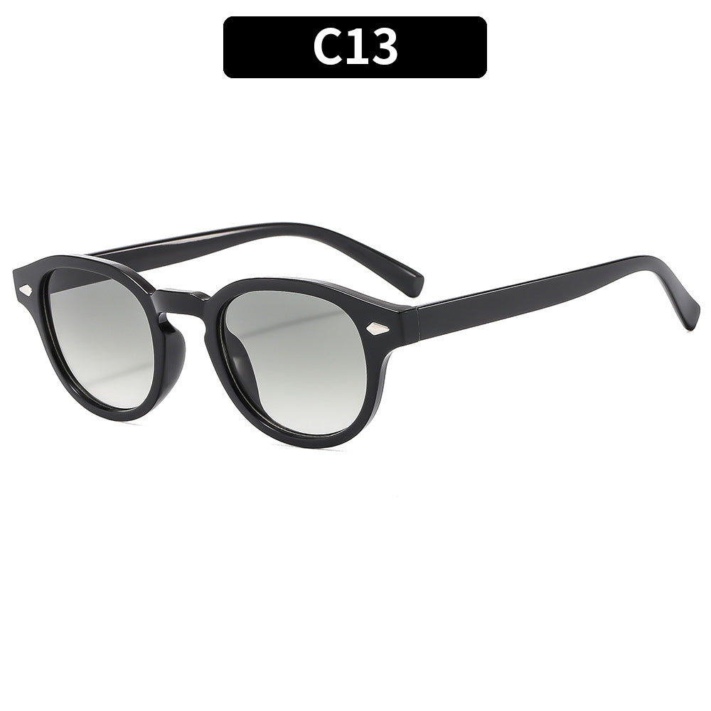 Fashion-Forward Cat-Eye Sunglasses  1787664807