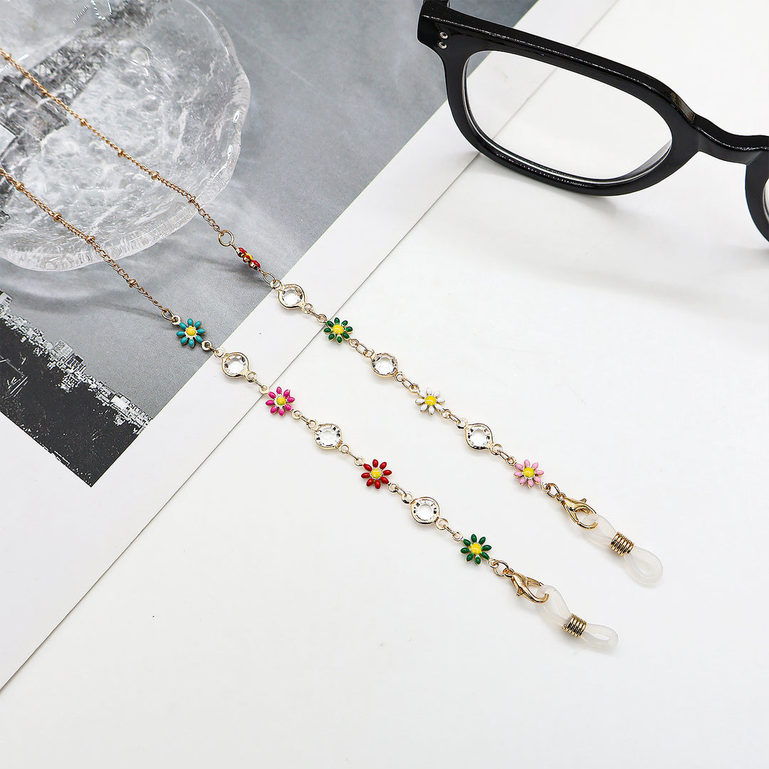 Elegant Cross-Embellished Eyewear Chain Kalsten