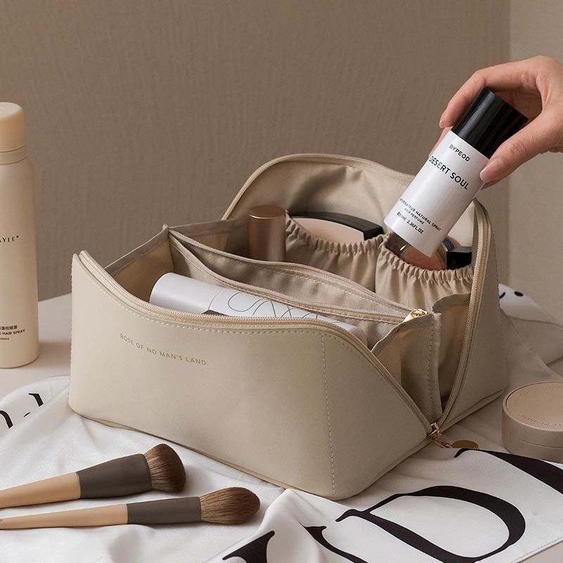 Cosmetic bag with multiple compartments and elegant design Kalsten