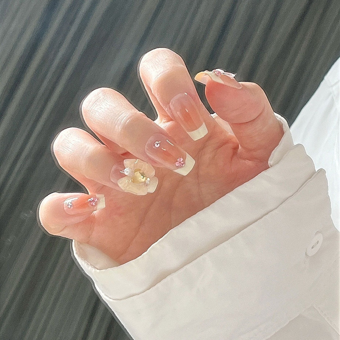 Elegant Nail Care Kalsten