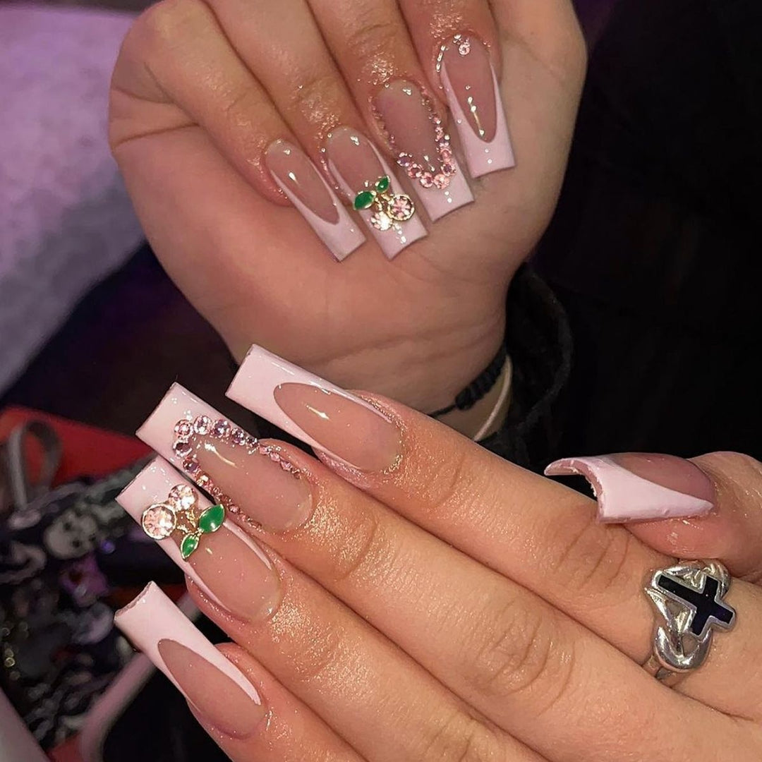 Artificial nail set with glamorous pearl and glitter elements Kalsten