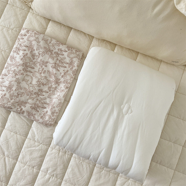 Unisex cotton pillowcase with cheerful bear design Kalsten