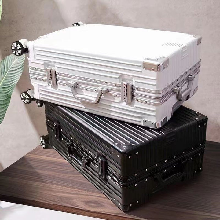 Stylish Hard-Shell Luggage Set Kalsten